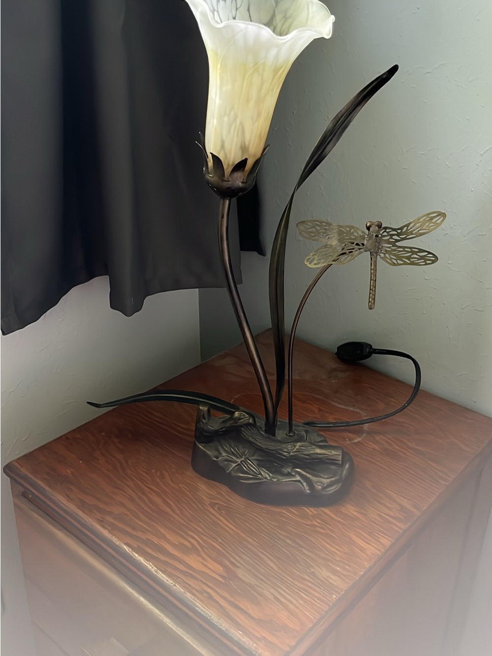Art Nouveau Dragonfly Lily Table Lamp - Yellow Glass Shade